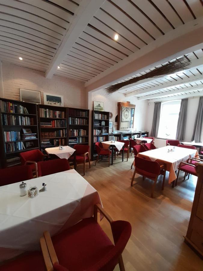 Hotel Nordfriesisches Haus à Tönning Extérieur photo